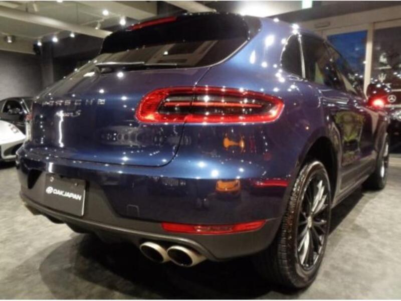 MACAN