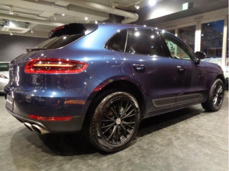MACAN