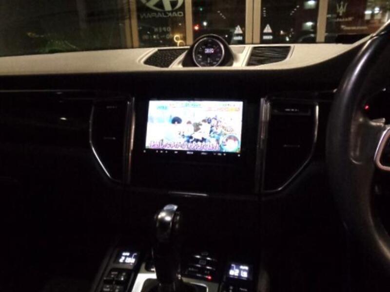 MACAN