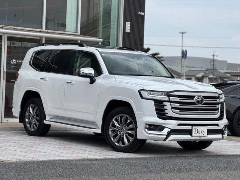 LAND CRUISER
