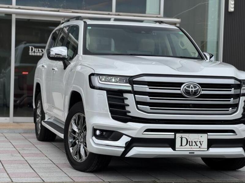 LAND CRUISER