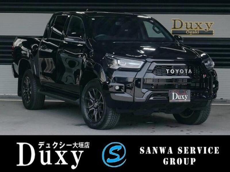 TOYOTA HILUX