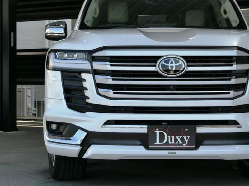LAND CRUISER