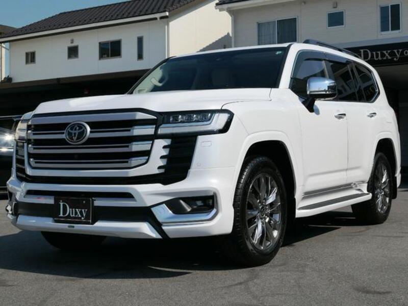 LAND CRUISER
