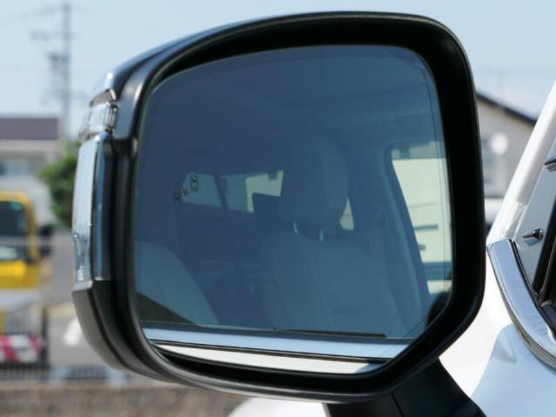 LAND CRUISER
