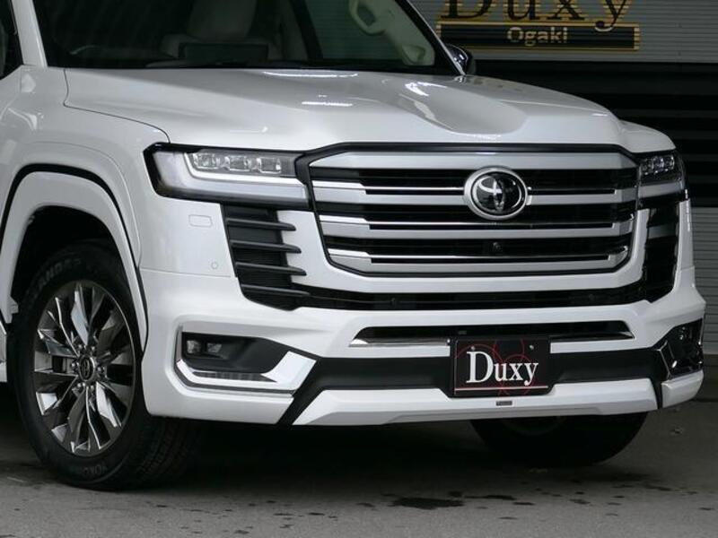 LAND CRUISER