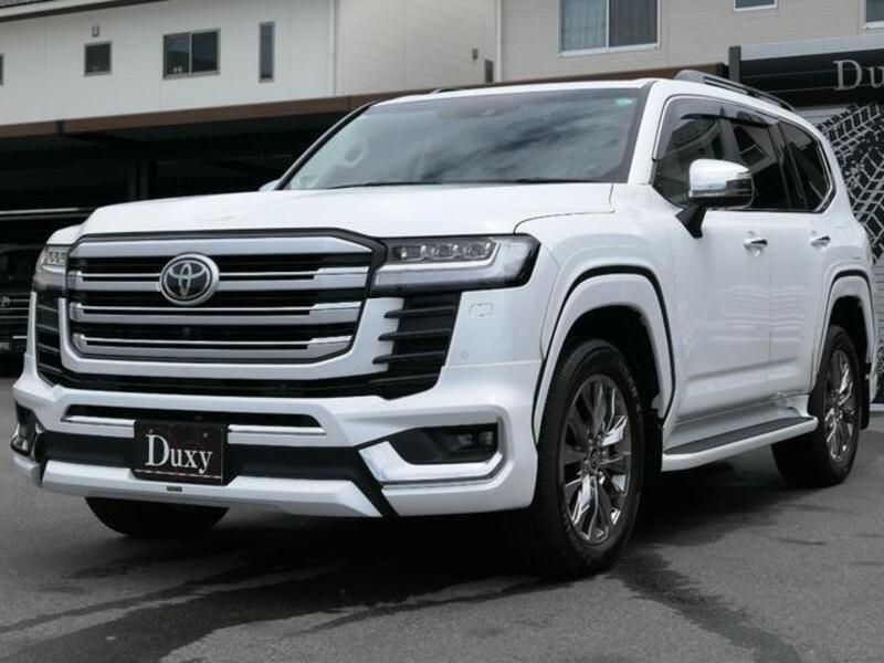 LAND CRUISER