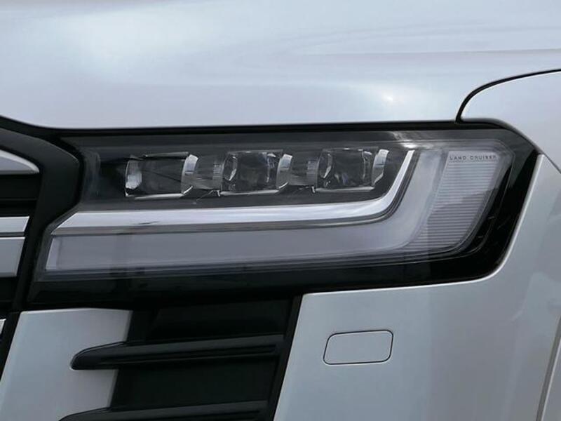 LAND CRUISER