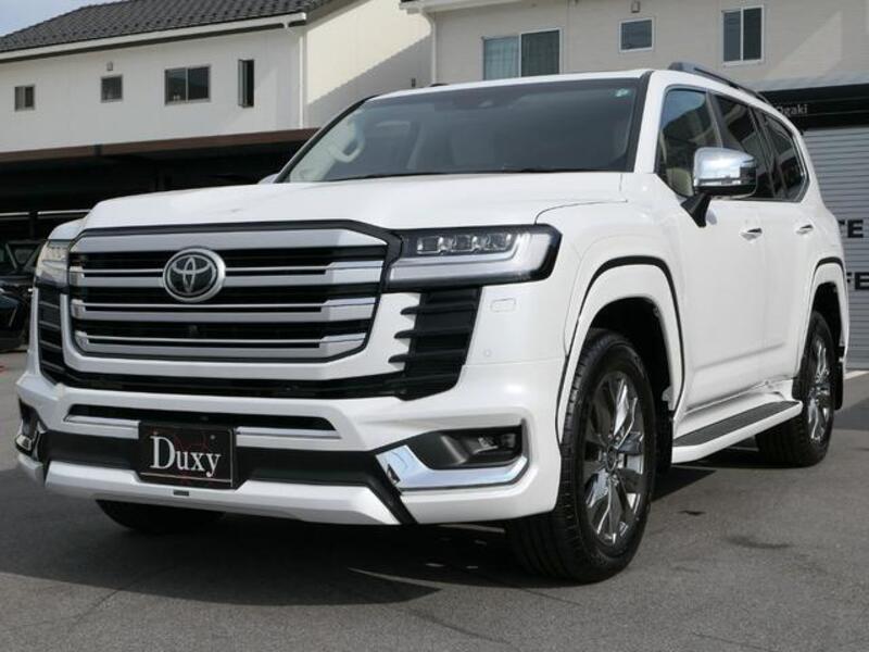 LAND CRUISER