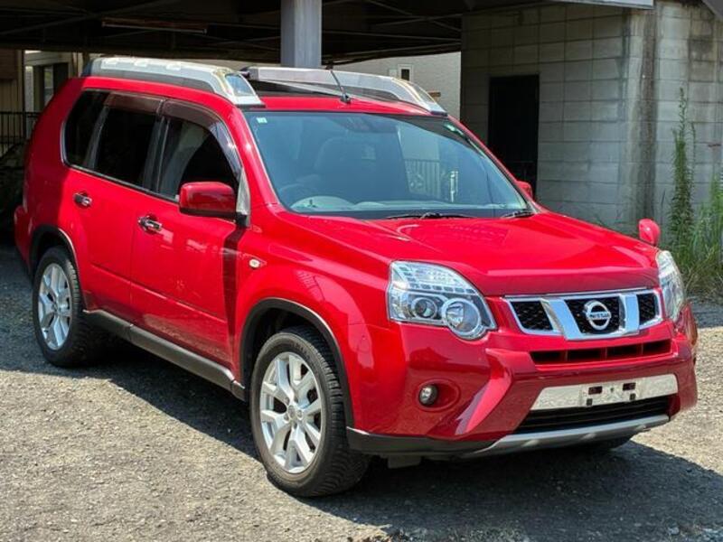 X-TRAIL