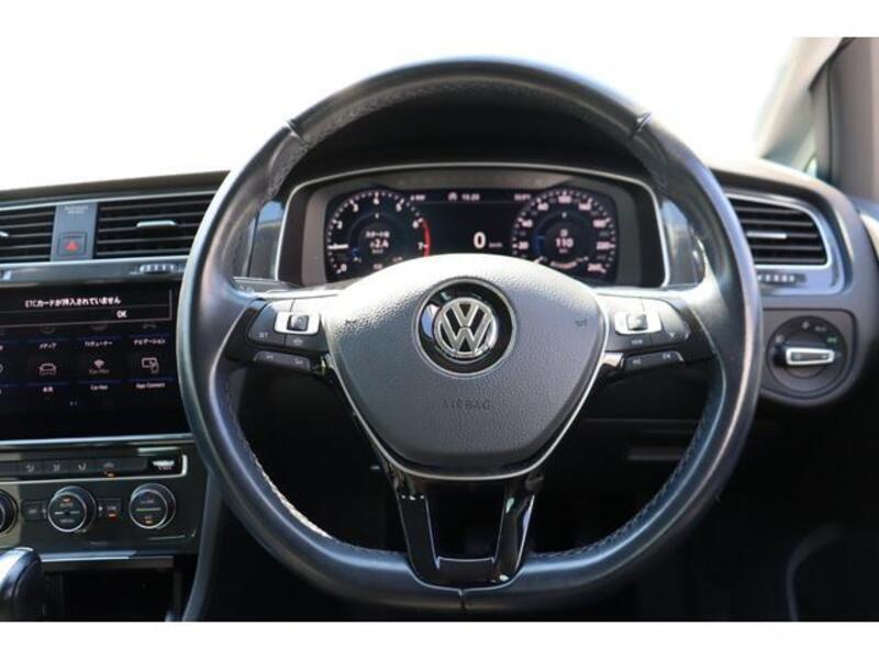 GOLF VARIANT