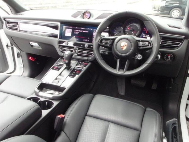 MACAN