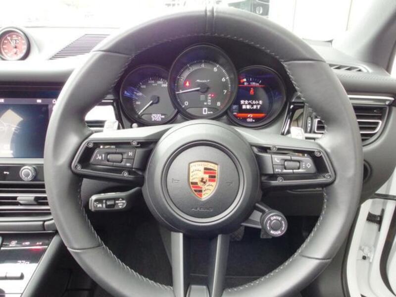 MACAN