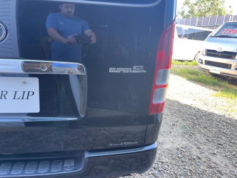 HIACE VAN