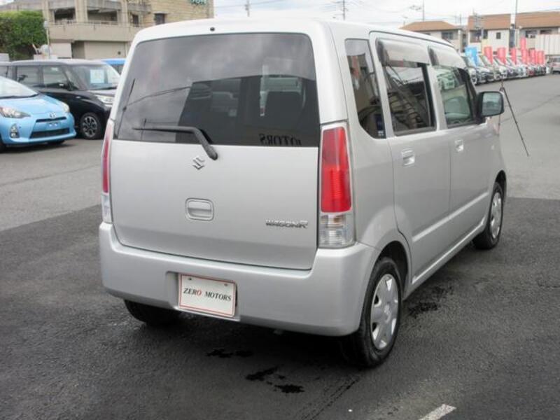 WAGON R
