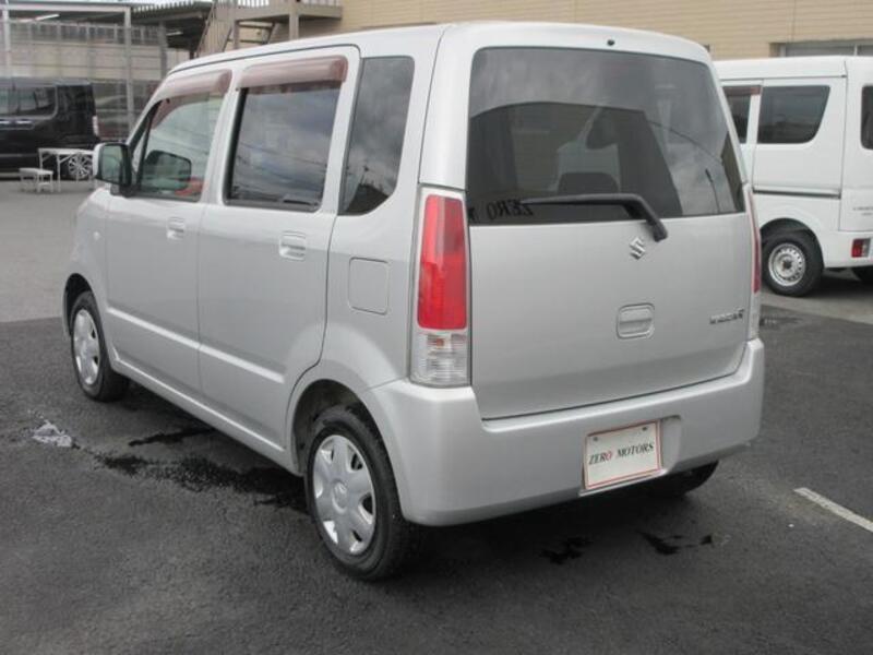 WAGON R