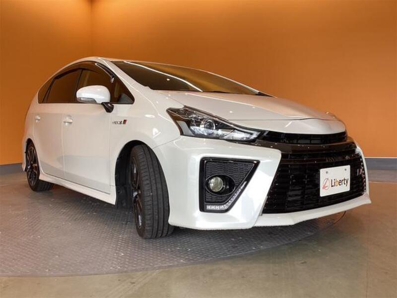 PRIUS ALPHA
