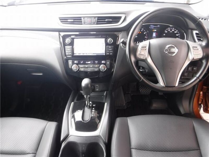 X-TRAIL