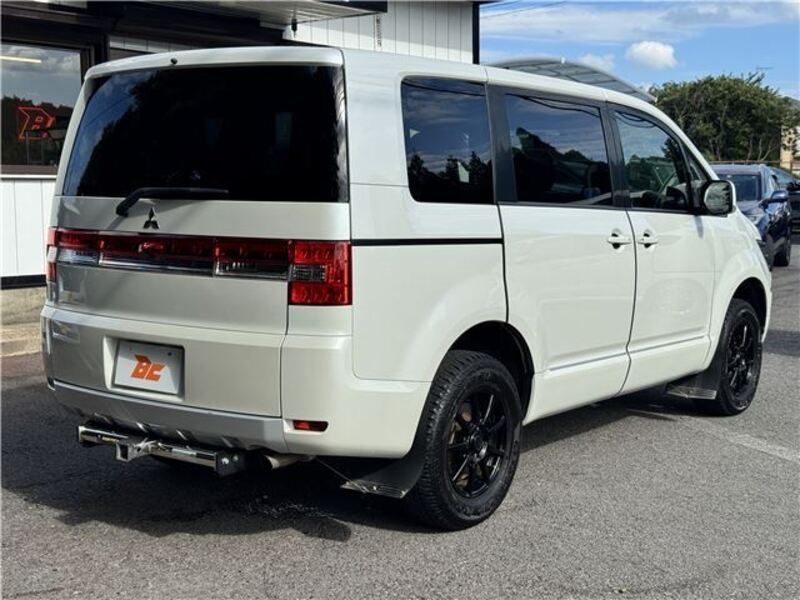 DELICA D5