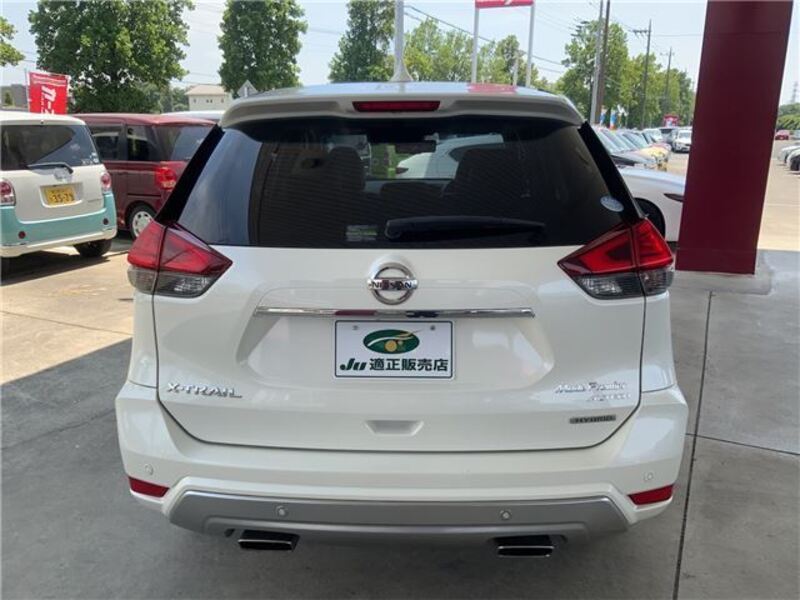 X-TRAIL