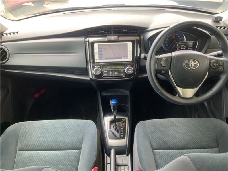 COROLLA AXIO