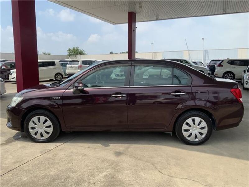 COROLLA AXIO