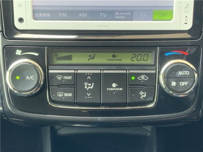 COROLLA AXIO