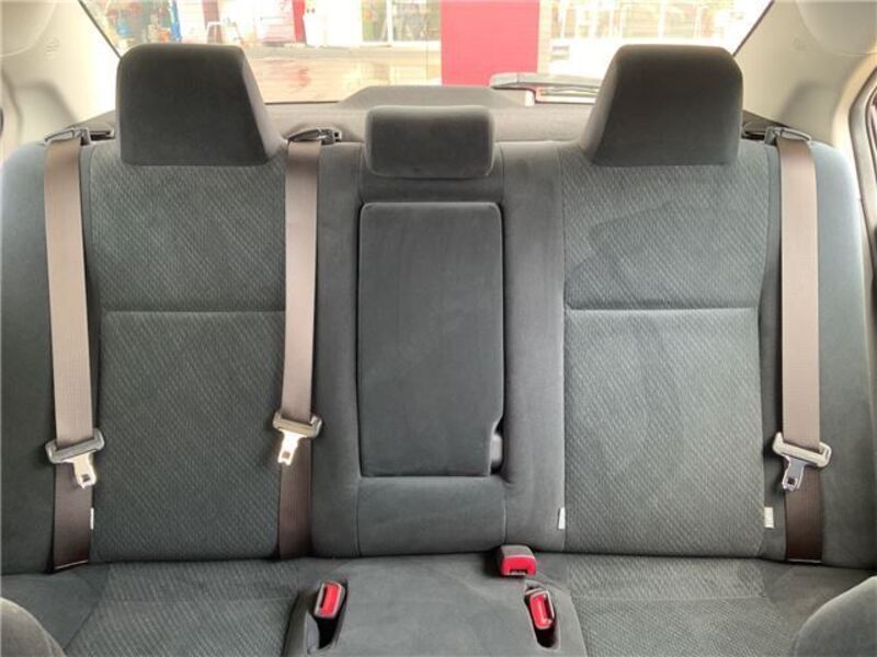 COROLLA AXIO