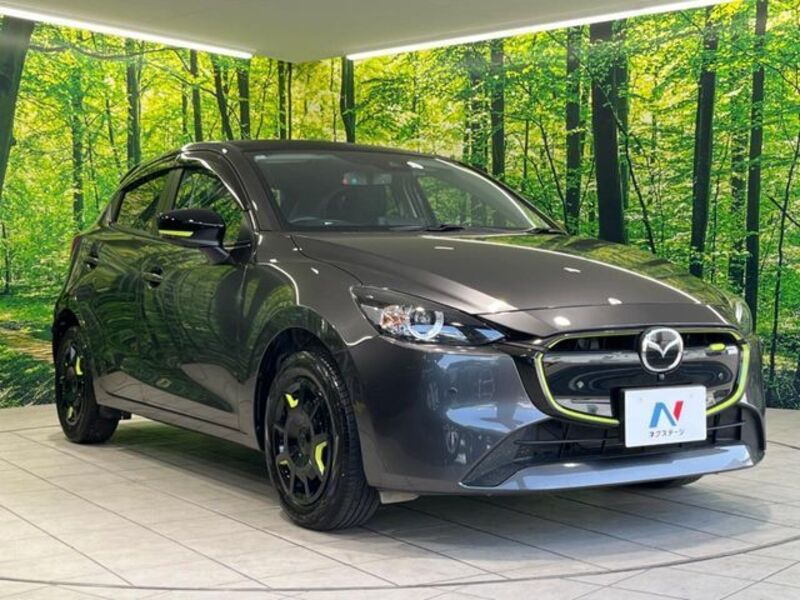 MAZDA2
