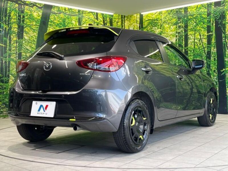 MAZDA2