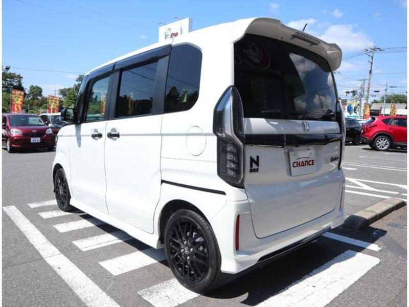 N BOX CUSTOM