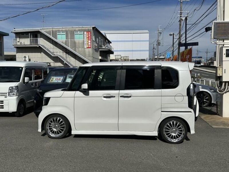 N BOX CUSTOM