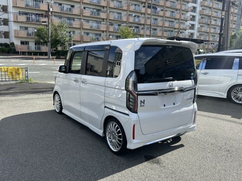 N BOX CUSTOM