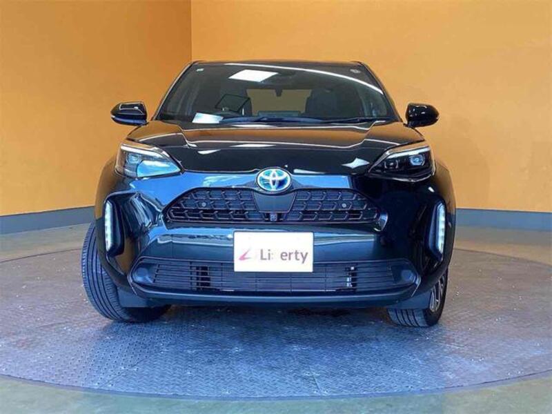 YARIS CROSS