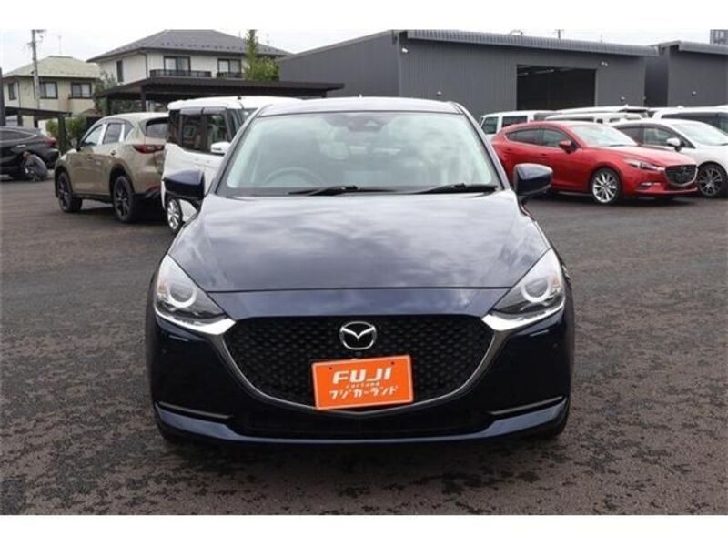 MAZDA2