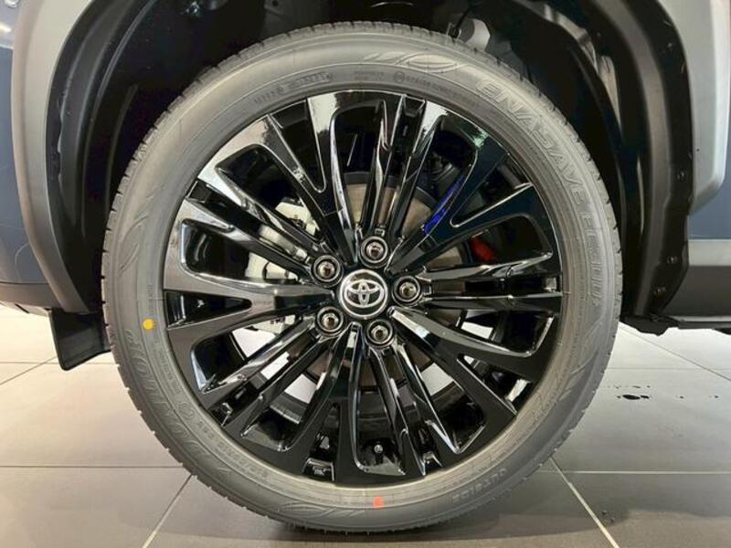 YARIS CROSS