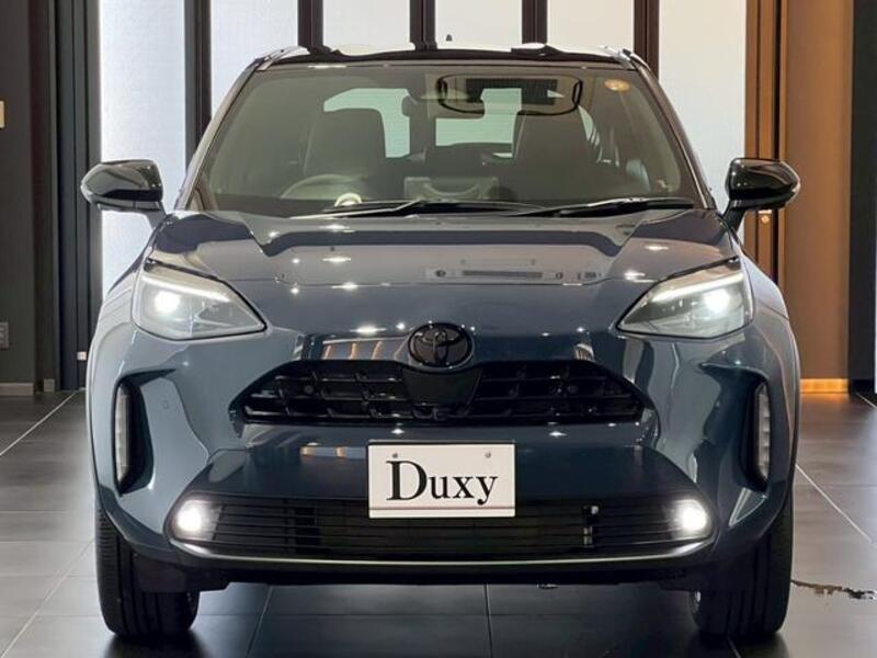 YARIS CROSS
