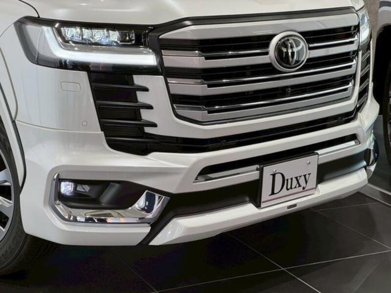 LAND CRUISER