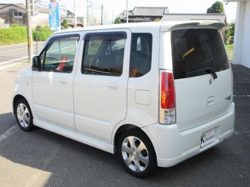 WAGON R