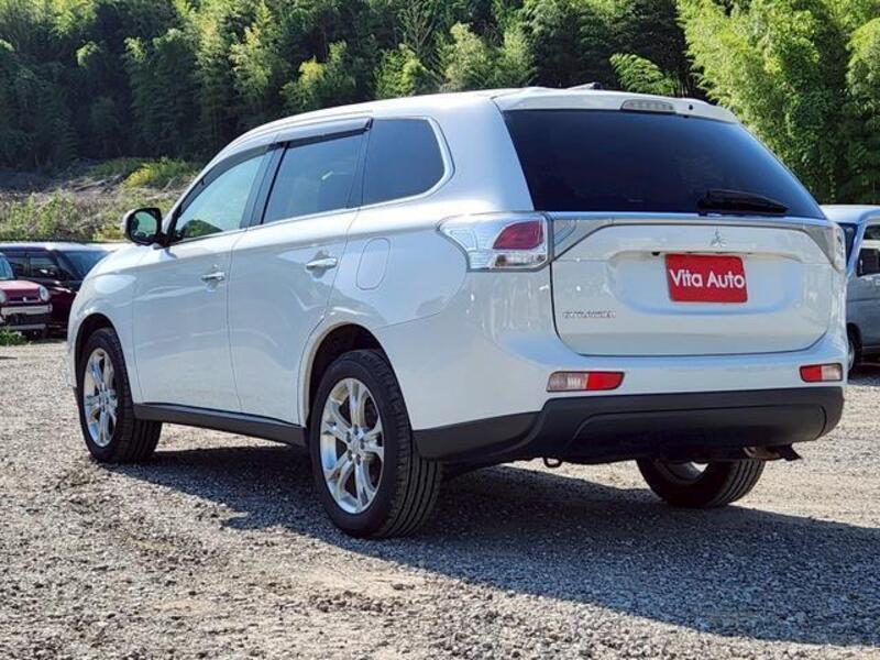 OUTLANDER