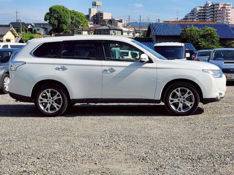OUTLANDER