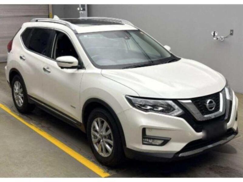 X-TRAIL-0