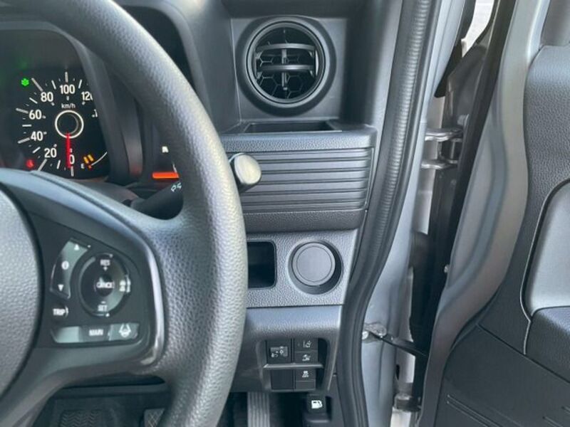 N-VAN