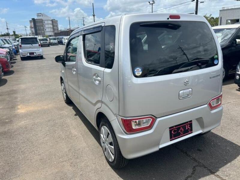 WAGON R