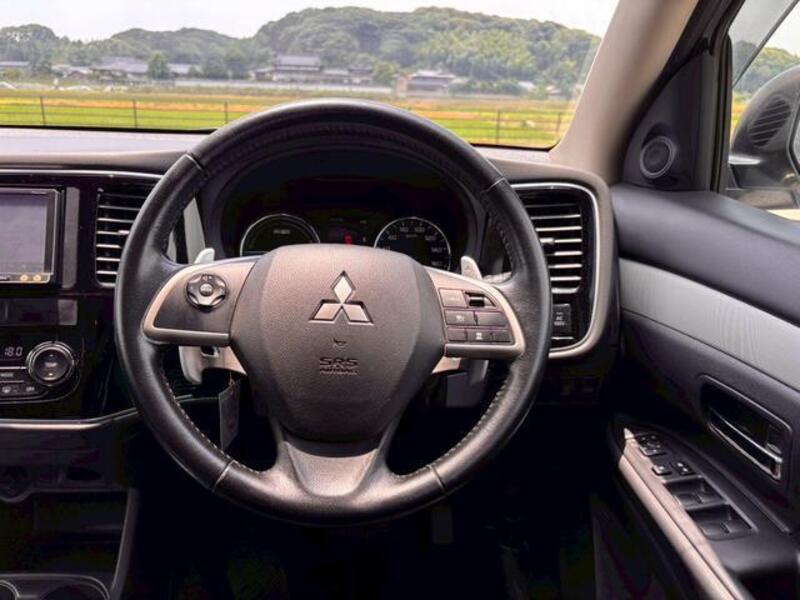 OUTLANDER PHEV