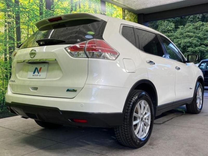 X-TRAIL