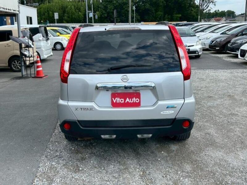 X-TRAIL