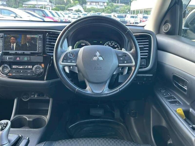 OUTLANDER PHEV
