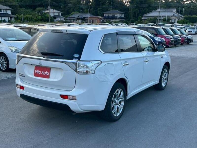 OUTLANDER PHEV