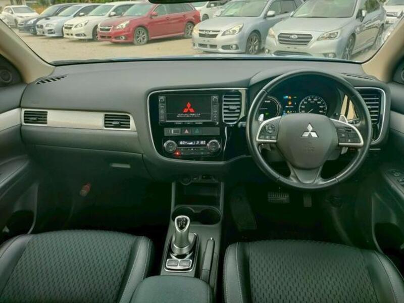 OUTLANDER PHEV